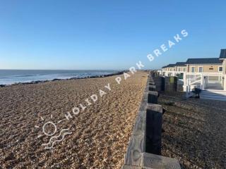 The Palms - Spacious 3 Bed at Seal Bay Resort in Selsey - Selsey - 2