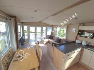The Palms - Spacious 3 Bed at Seal Bay Resort in Selsey - Selsey - 1