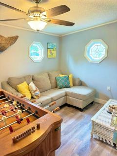 Cocoa Beach Bungalow, Dream House & Vacation Paradise! - Merritt Island - 6