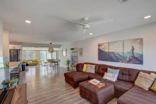 Family Retreat By Old Town with POOL - Phoenix - 0