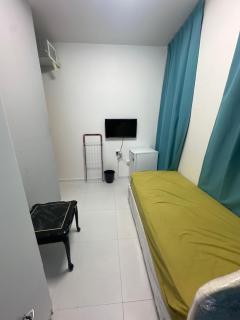 Hostel 08 k h For men only - Abu Dabi - 1