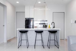 Premium Skyscraper 2-Bedroom Suite in KL - Kuala Lumpur - 8