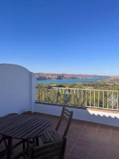 La Vista Del Lago - Lake Negratin View - Granada - 7