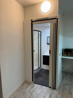 Grand studio tout confort sur cour - Champagnole - 8