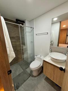 Zona Rosa Apartamento 311-532-4072 escribir aquí para confirmar - Armenia - 2
