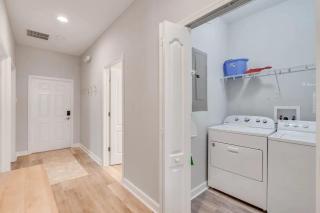 Lake view Pool home near Disney - 5BR 4BA - Kissimmee - 4