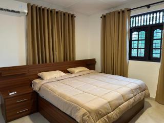 The Sea Breeze Upper Level - 6