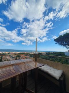 Appartement Panoramic Vue Mer imprenable, calme et cosy à Saint Pierre la Mer - Fleury - 0