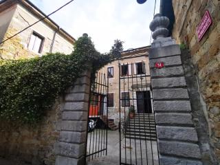 Sun Kissed Apartment - Koper - 9
