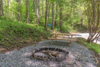 Renovated Barn in the woods for a fun retreat - Waynesville - 5