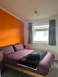 Seaside Holiday Chalet in Hemsby, Sleeps 6, Ensuite - Hemsby - 4