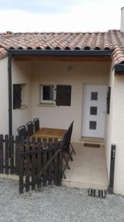 Maison Des Levriers met zwemvijver en airco in Katharenland - Luc-sur-Aude - 1