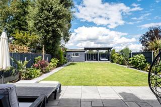 Modern Luxury 4 Bedroom House in Hornchurch - Harold Wood - 9