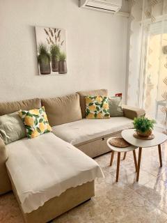 Sunny Green Apartment - 9