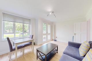 Lovely 2 Bed with Balcony near East Putney Station - Londra - 3
