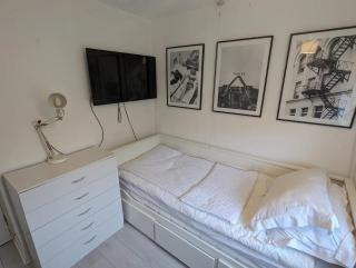 Home in Essex - Mile End - 1