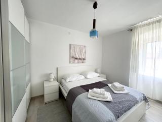 Perfectly located Cherry stone house - Split - 9