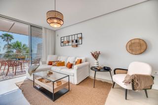 Edge Luxury Beachfront 2BR with 3 Pools, wellness, gym - Estepona - 5