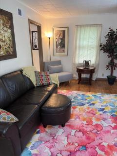 Cottage by the park - Ames - 5