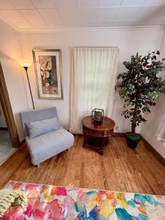 Cottage by the park - Ames - 4
