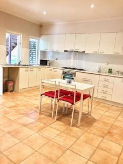 A peaceful break amidst lush greenery and birds - 4