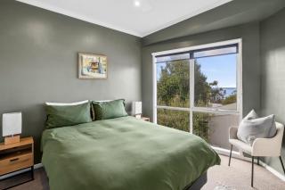 Fairview Central With A View - 1