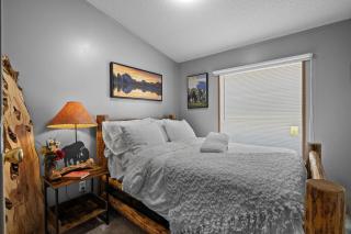 Let's Go ! Fisherman, Families, Pools One Minute From Your Door, Comfort, Location Perfect, Amenity-Rich, Pup Friendly, Discover An Exceptional Wyoming Stay, Thermopolis River Walk Home at Hot Springs State Park, 'Where Families and Fisherman Stay' - Thermopolis - 6