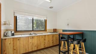 Treetop Retreat Cottage - Metung - 4