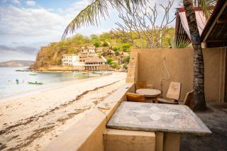 Beachfront 1-Bedroom Mini Villa - Bumbang - 3