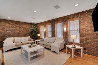 Beltline Beauty Mins to Benz Stadium, Game Room - Atlanta - 0