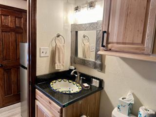 Red River Townhouse - Full Unit - 3
