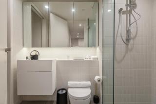 Ritzy Apartment in Iconic Australia 108 with Views - Melbourne - 2