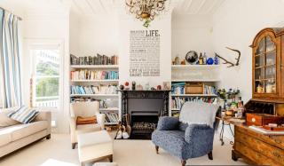 Kelburn House at the top of the Cable Car - 5