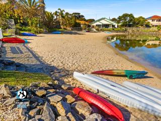 Lakefront Retreat with Private Beach & Water Toys - Encounter Bay - 9