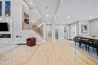 Tysons LUXE 6BR Modern and Spacious - 4