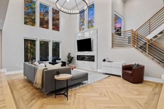 Tysons LUXE 6BR Modern and Spacious - 8