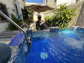 Private House with Pool, AC, BBQ, Fast Wi-Fi, Pet & Family Friendly, Near Colonial Zone, Mirador Sur Park & Ocean, in Santo Domingo - Santo Domingo - 2