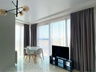 Family Shoreline Haven Apartment - 2