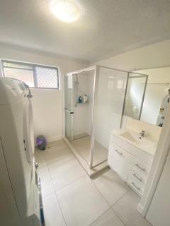 Fabulous Canal-front Unit in Mooloolaba - Mooloolaba - 7