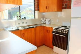 Commodore 2 2-18 Basham Rd Port Elliot - Linen Included - 6