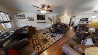 Ski View 09 Southern Comfort - On Main Street - WiFi - Cable - Fireplace - Trailer Parking In Back - Patio with Gas Grill - Red River - 6