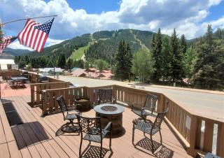 Ski View 11 - On Main Street - WiFi - Cable - Fireplace - Trailer Parking In Back - Patio with Gas Grill - Red River - 5