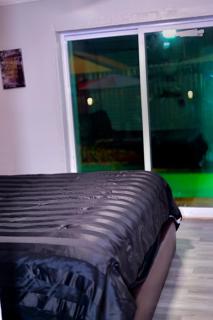 Luxury home 5 minutes from stadium - 2