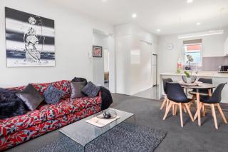 Inner-city 2 Bedroom Apartment With Free Parking - Hobart - 2