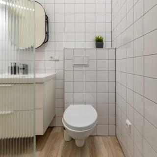 Studio on Laisves Aleja, Central Kaunas - Self Check In - 7