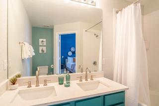 Chic Jungle Escape with Pool near Disney - 7