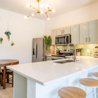 Chic Jungle Escape with Pool near Disney - 1