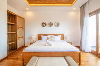 Lavish 6 BR with Ocean Vista, 5 mins to Savaya - 3