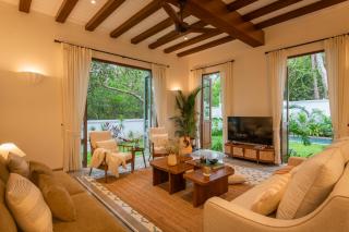 La Branca Luxury 4BHK Villas with Private Pool & Garden & Caretaker - Siolim - 2