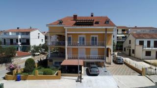 Coastal Comfort Family Apartment - Biograd na Moru - 7